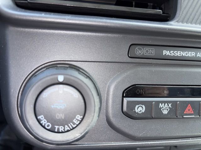 Certified 2025 Ford Maverick Lariat w/ Black Appearance Package AWD/4WD image 34