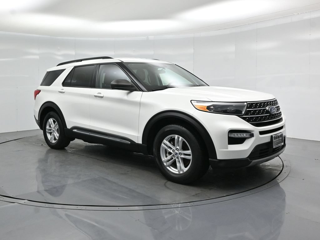 Certified 2023 Ford Explorer XLT w/ Equipment Group 202A RWD image 59