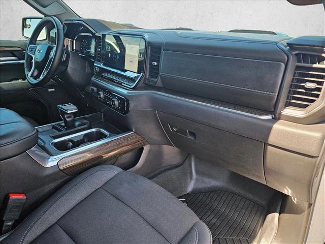 Used 2024 Chevrolet Silverado 1500 LT Trail Boss w/ Convenience Package II image 21