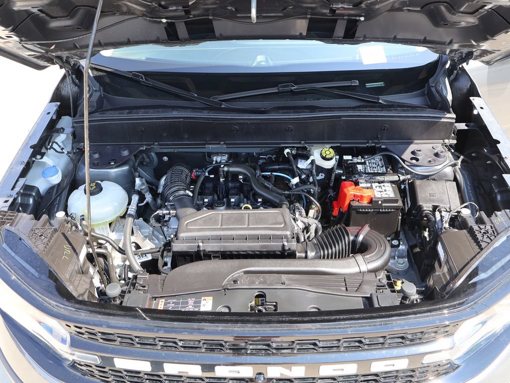 Certified 2025 Ford Bronco Sport Outer Banks w/ Outer Banks Tech Package+ AWD/4WD image 39