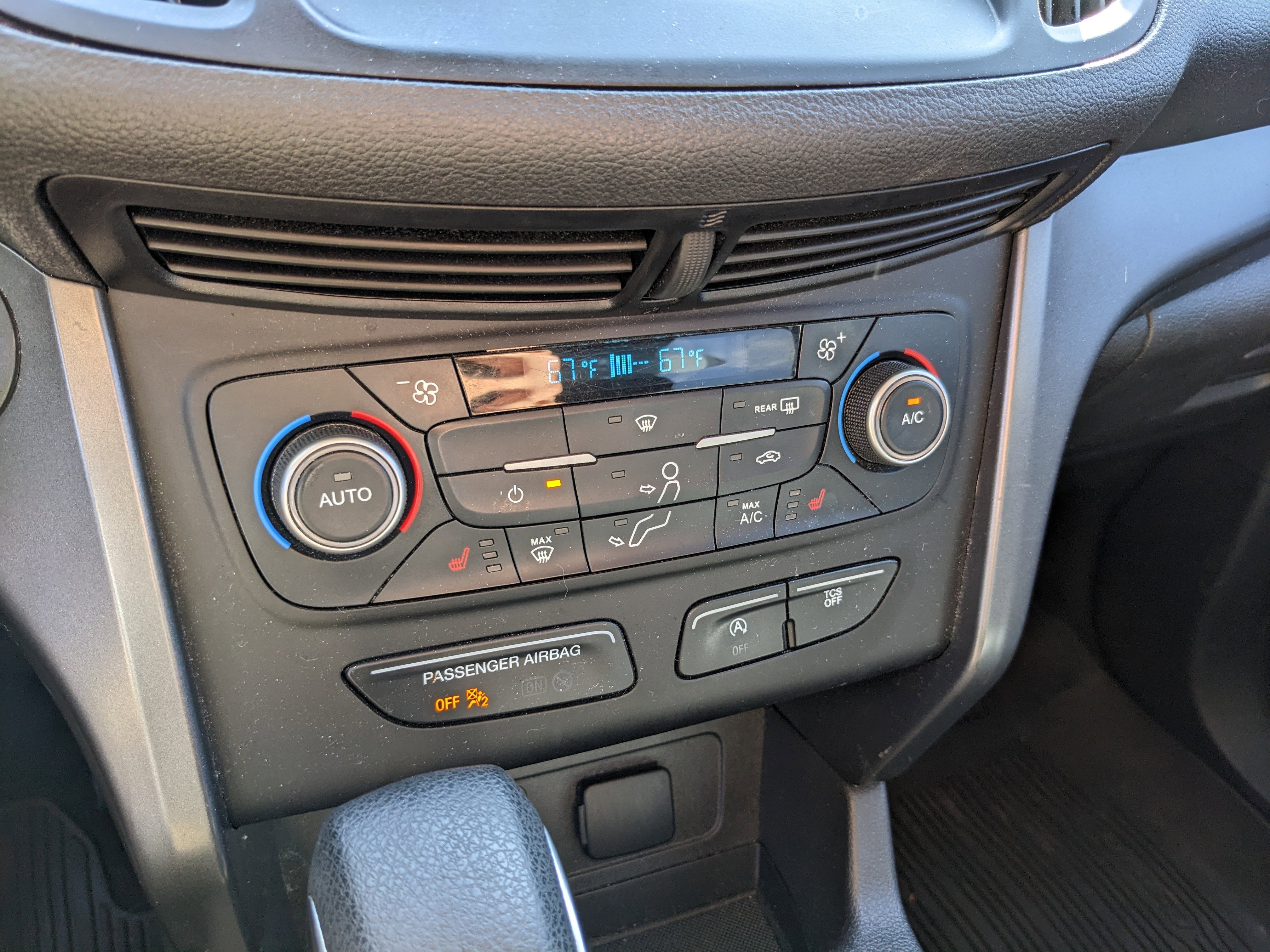 Certified 2019 Ford Escape SE image 23