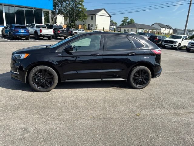 Certified 2024 Ford Edge ST-Line AWD/4WD image 18