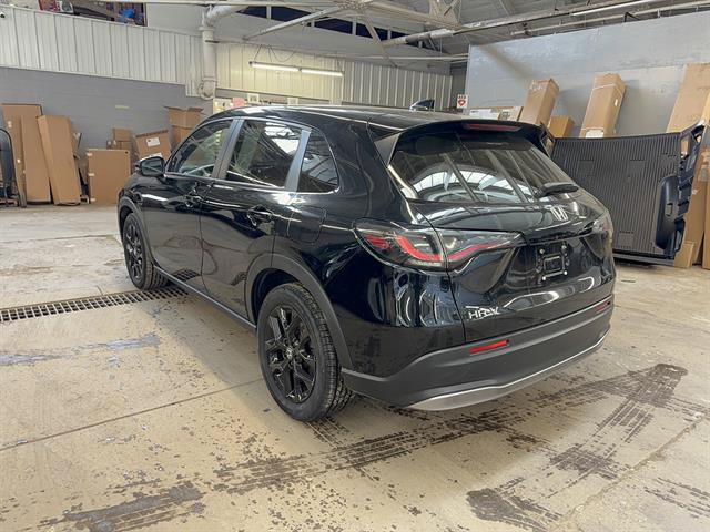 Used 2023 Honda HR-V Sport image 10
