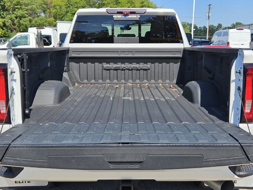 Used 2022 GMC Sierra 3500 Denali w/ Denali Ultimate Package AWD/4WD image 11