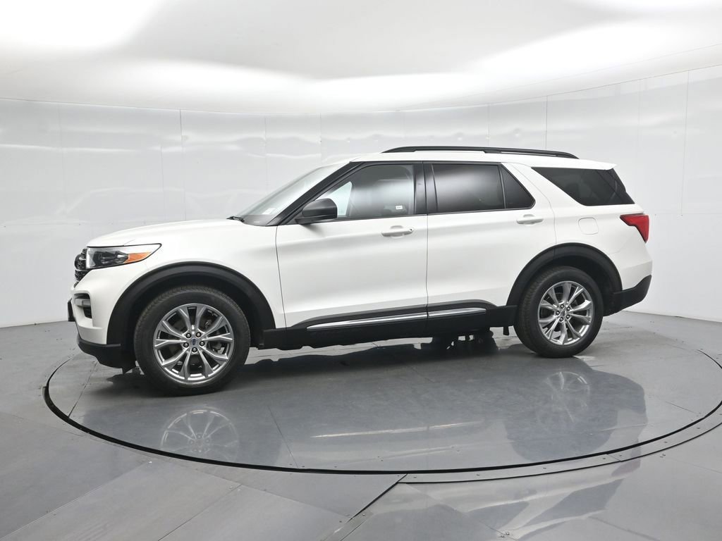 Certified 2020 Ford Explorer XLT w/ Equipment Group 202A image 24