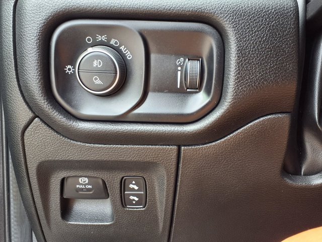 Used 2023 RAM 1500 Big Horn AWD/4WD image 19