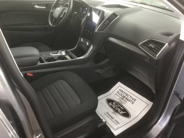 Certified 2024 Ford Edge SE w/ Black Appearance Package AWD/4WD image 12