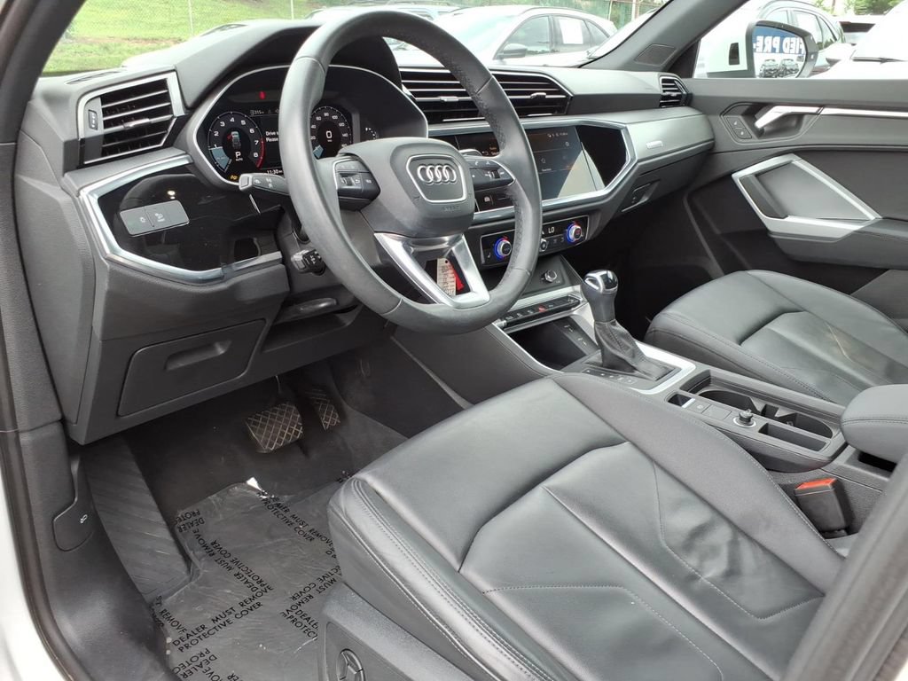 Used 2025 Audi Q3 2.0T Premium AWD/4WD image 12