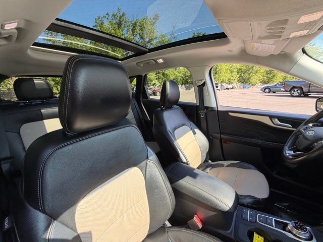 Certified 2021 Ford Escape Titanium w/ Titanium Elite Package AWD/4WD image 34