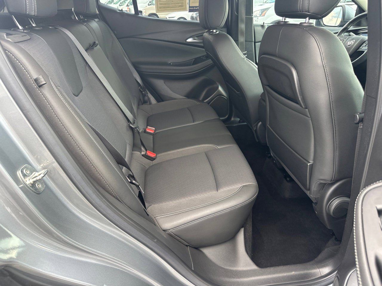 Used 2023 Buick Encore GX Select FWD image 17