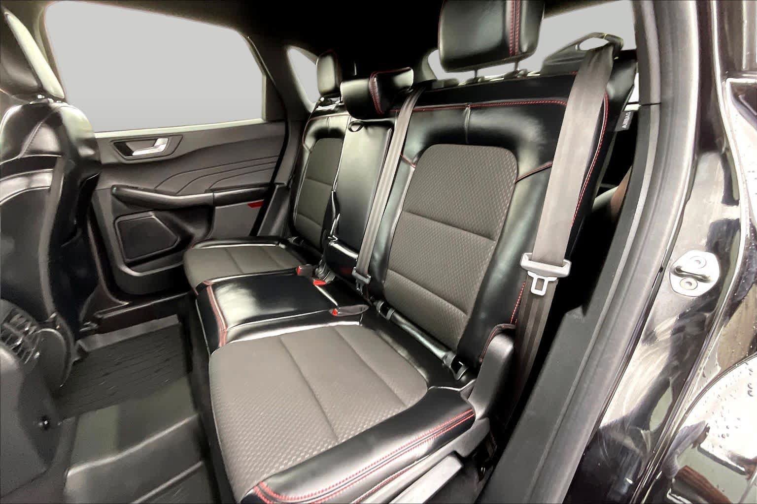 Certified 2023 Ford Escape ST-Line w/ Tech Pack #1 FWD image 19