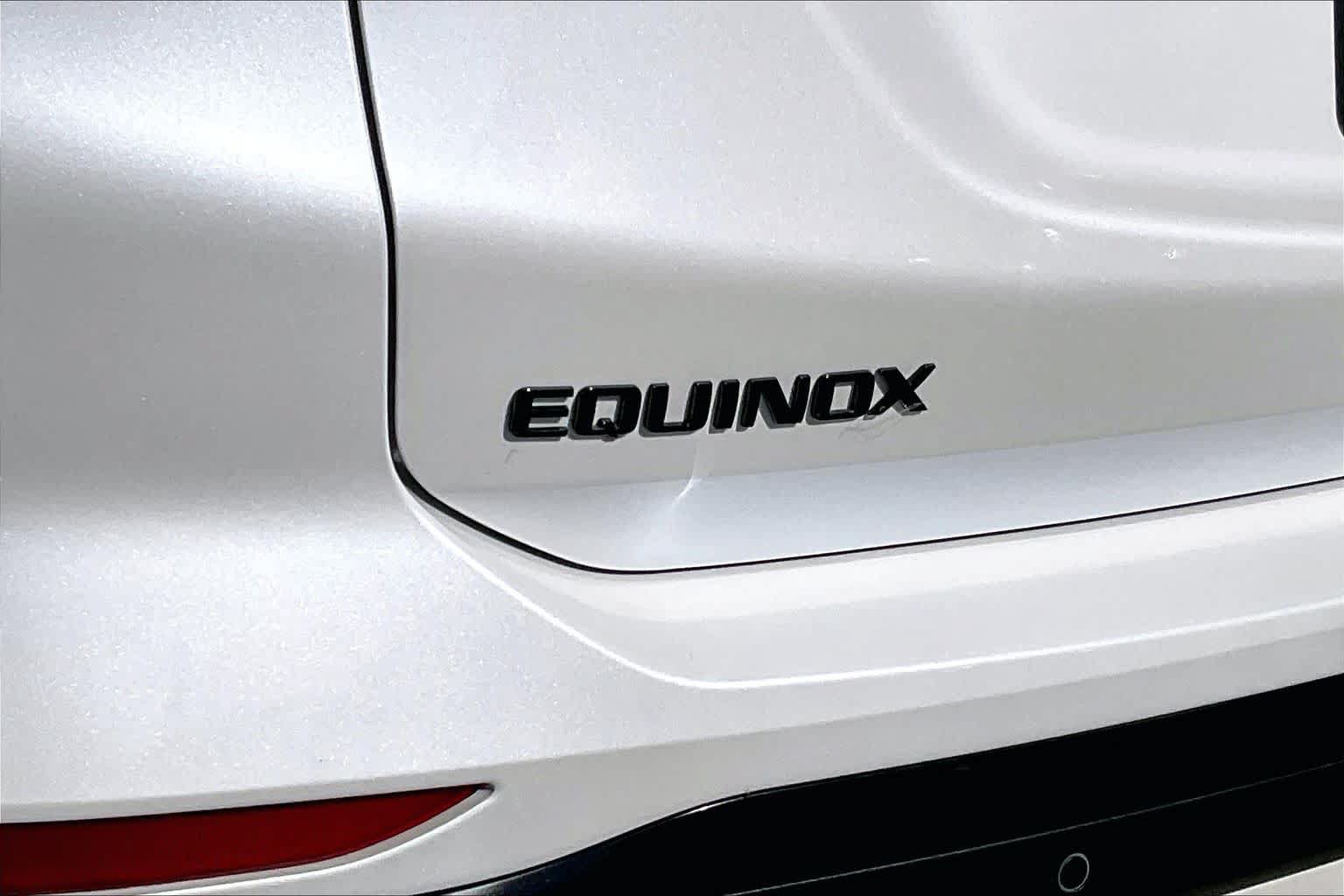 Used 2024 Chevrolet Equinox RS AWD/4WD image 10