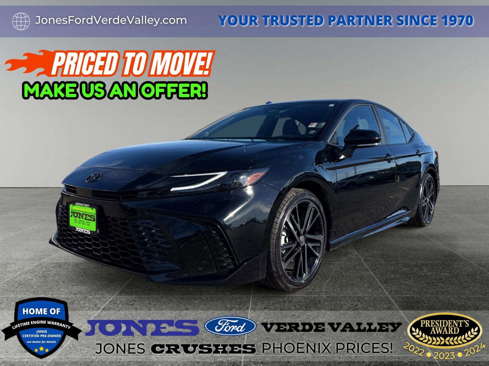 Used 2025 Toyota Camry XSE w/ Premium Package image 7