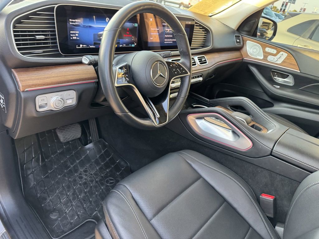Used 2025 Mercedes-Benz GLE 350 4MATIC image 10