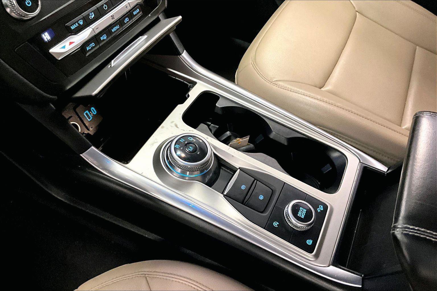 Certified 2020 Ford Explorer XLT w/ Equipment Group 202A image 16