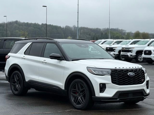 Certified 2025 Ford Explorer ST AWD/4WD image 41