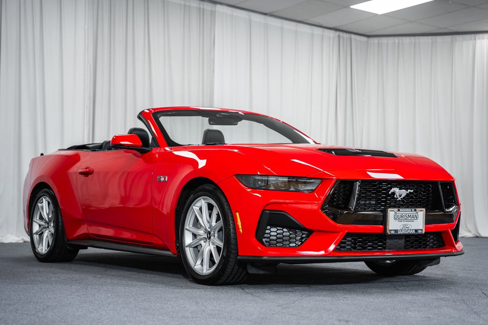 Certified 2025 Ford Mustang GT Premium RWD image 5