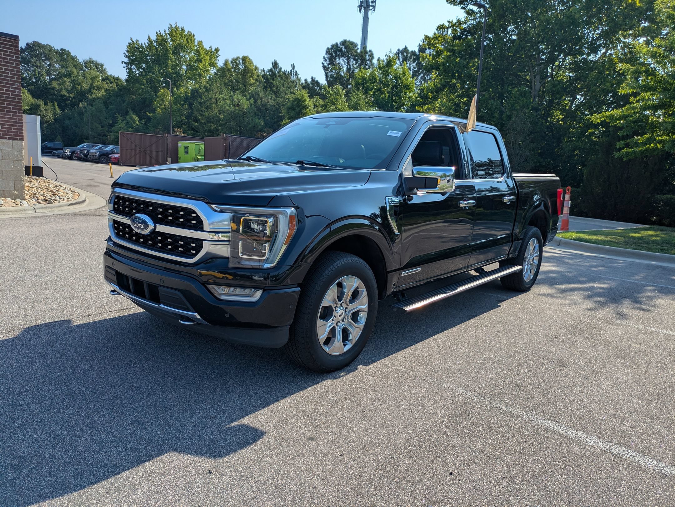 Certified 2022 Ford F150 Platinum w/ Equipment Group 701A High AWD/4WD image 8