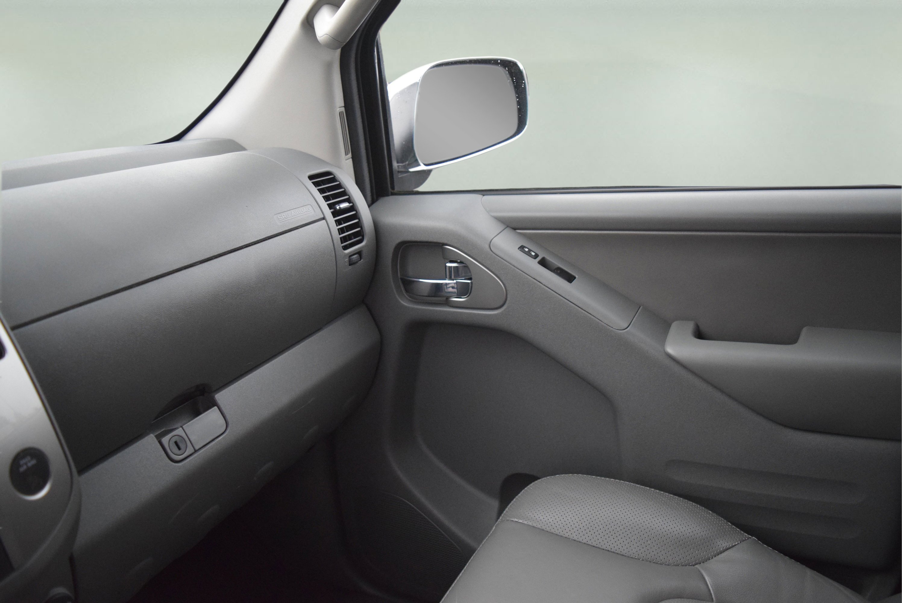 Used 2017 Nissan Frontier SL image 17