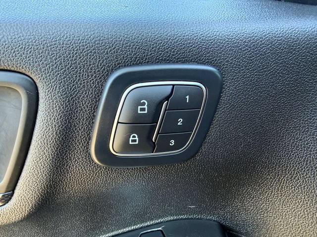 Certified 2025 Ford Escape ST-Line Elite w/ Premium Technology Package AWD/4WD image 24