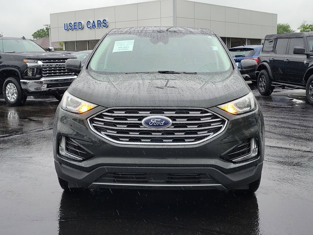 Certified 2022 Ford Edge SEL w/ Convenience Package AWD/4WD image 2
