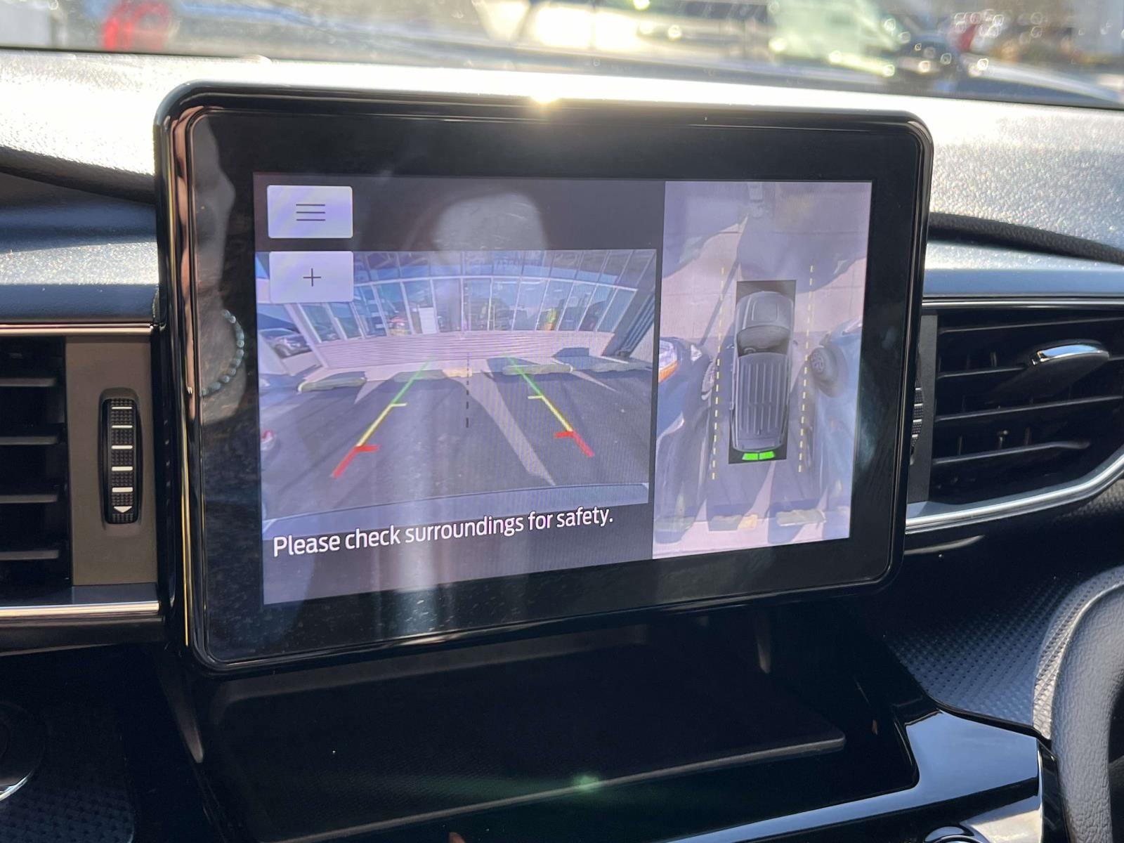 Certified 2022 Ford Explorer ST-Line w/ Class IV Trailer Tow Package image 30