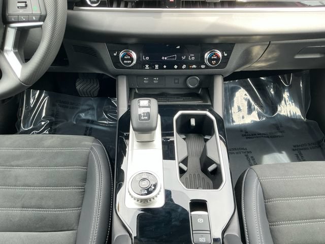Used 2025 Mitsubishi Outlander SE AWD/4WD image 15