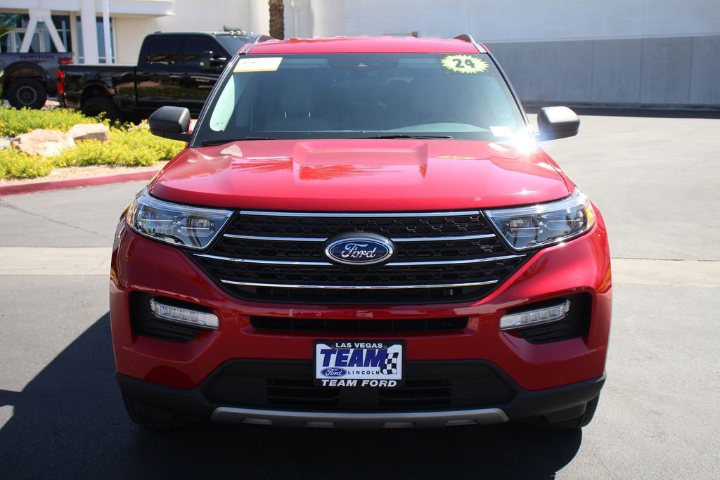 Certified 2024 Ford Explorer XLT w/ Equipment Group 202A RWD image 13