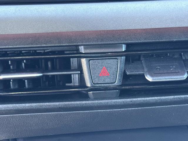 Used 2026 Volkswagen Tiguan SE R-Line image 29