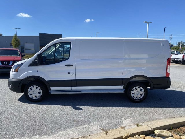 Certified 2025 Ford Transit 250 Low Roof w/ Exterior Upgrade Package RWD image 4
