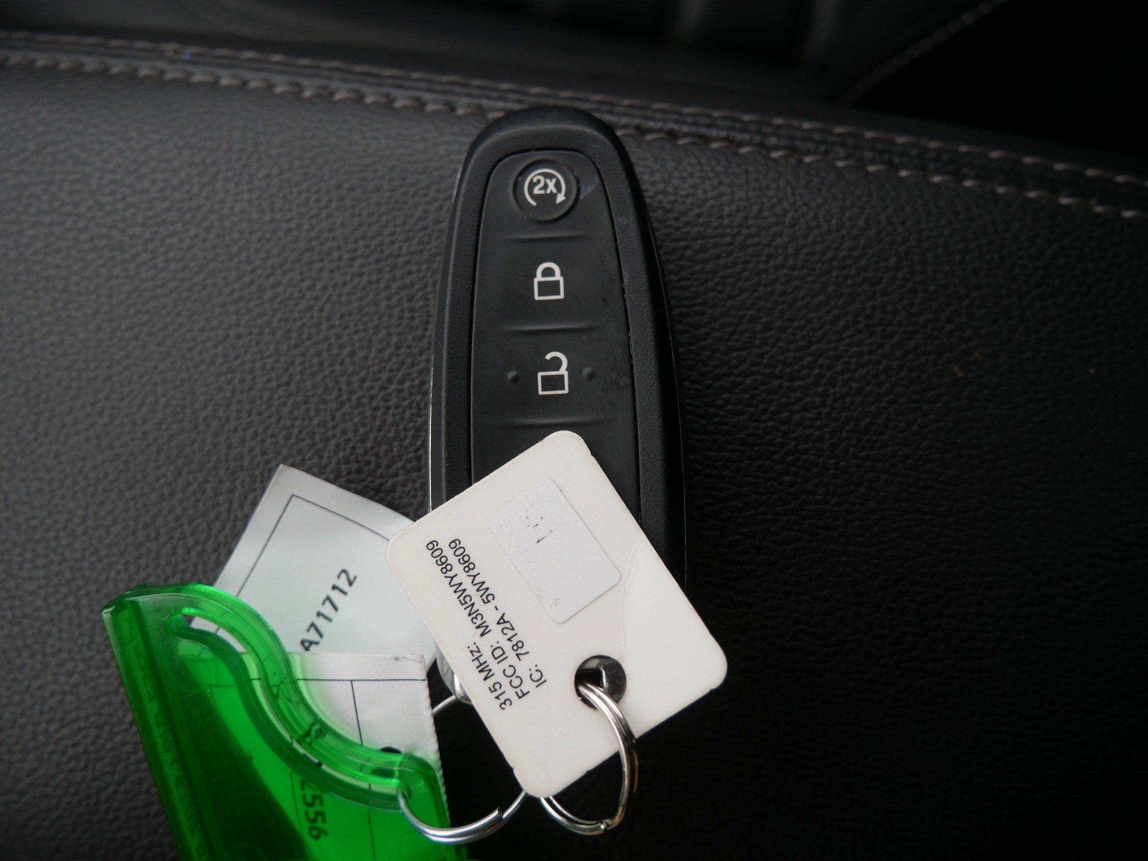 Certified 2019 Ford Escape SEL image 33