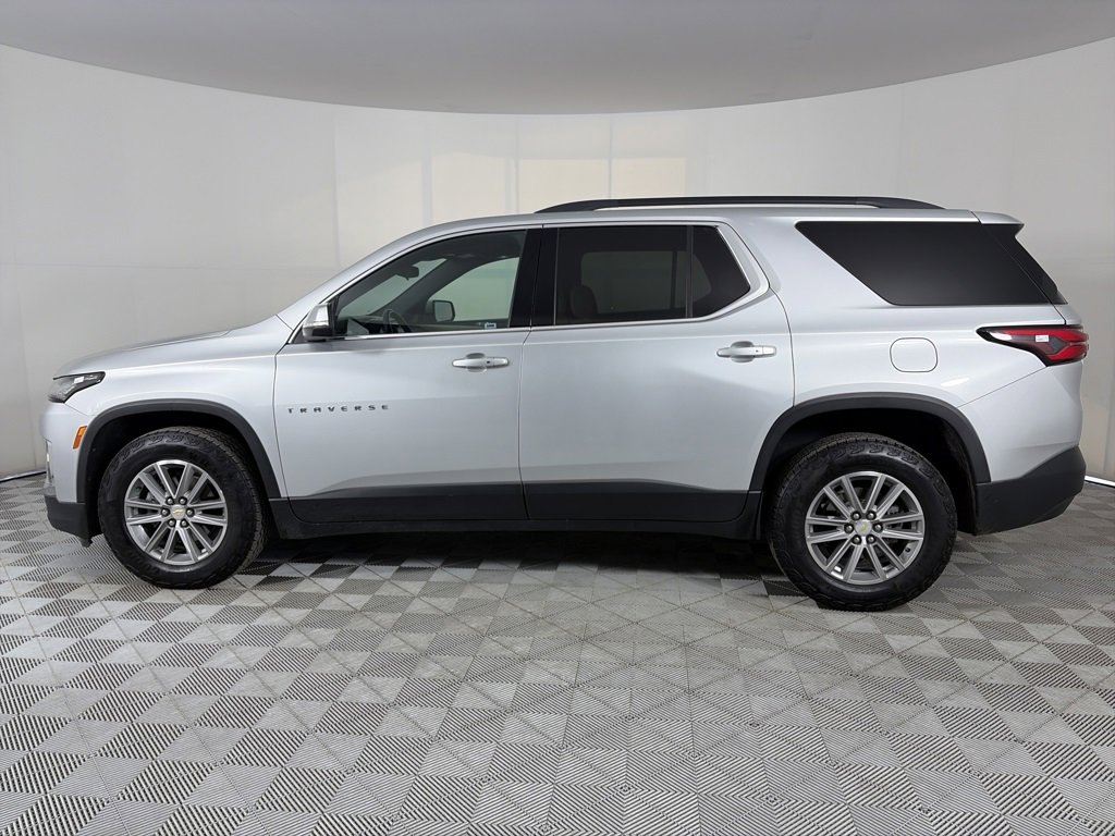 Used 2022 Chevrolet Traverse LT image 4