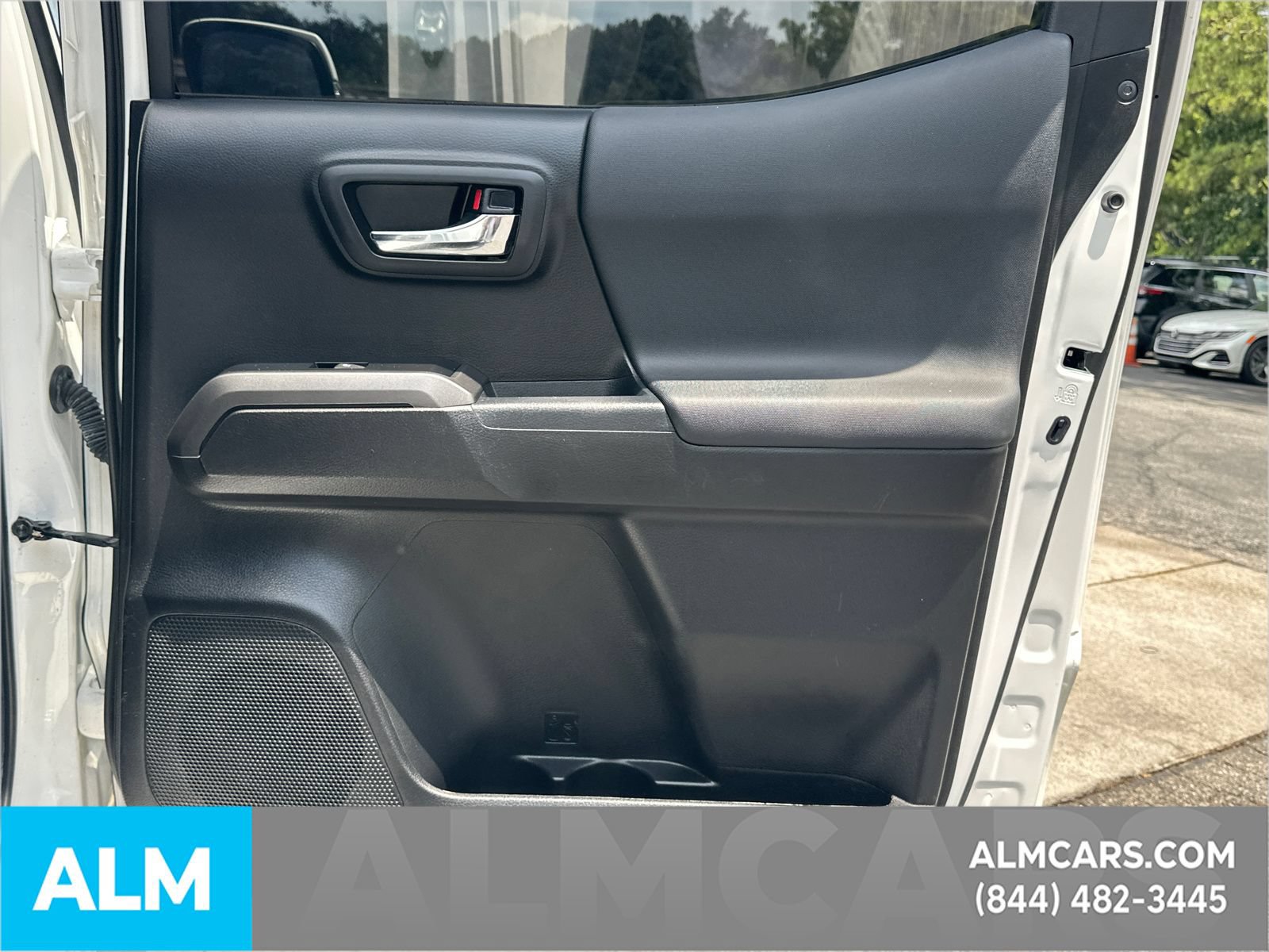 Used 2022 Toyota Tacoma TRD Off-Road RWD image 18
