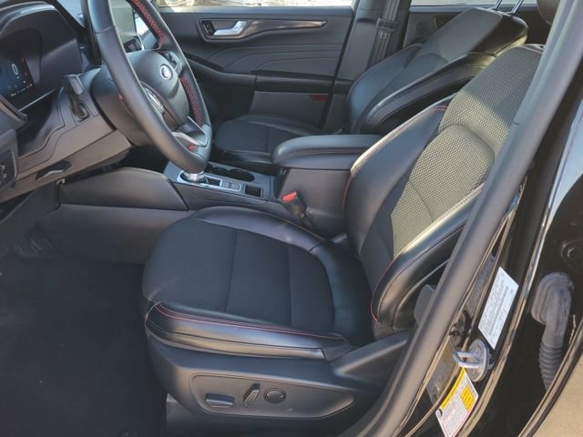Certified 2025 Ford Escape ST-Line Elite w/ Tech Pack #2 image 7