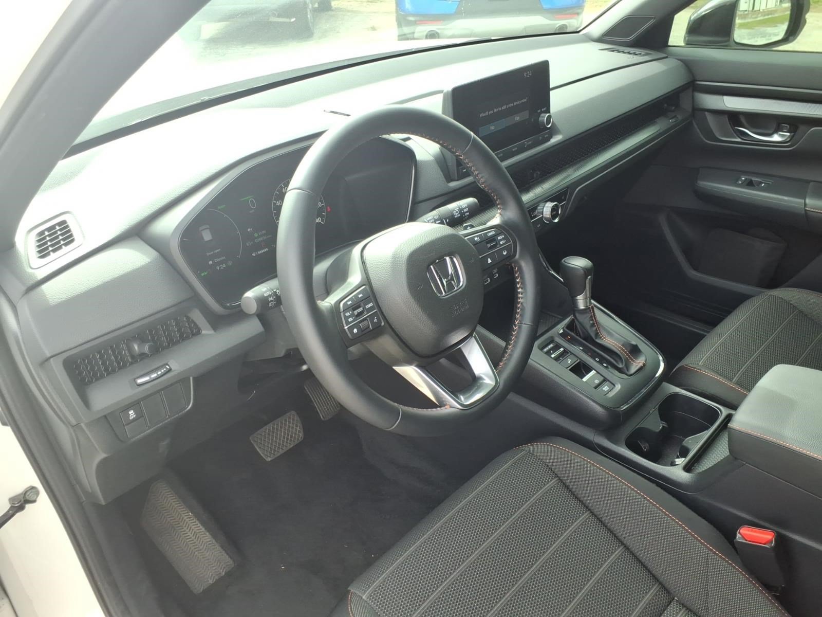 Used 2025 Honda CR-V Sport image 17