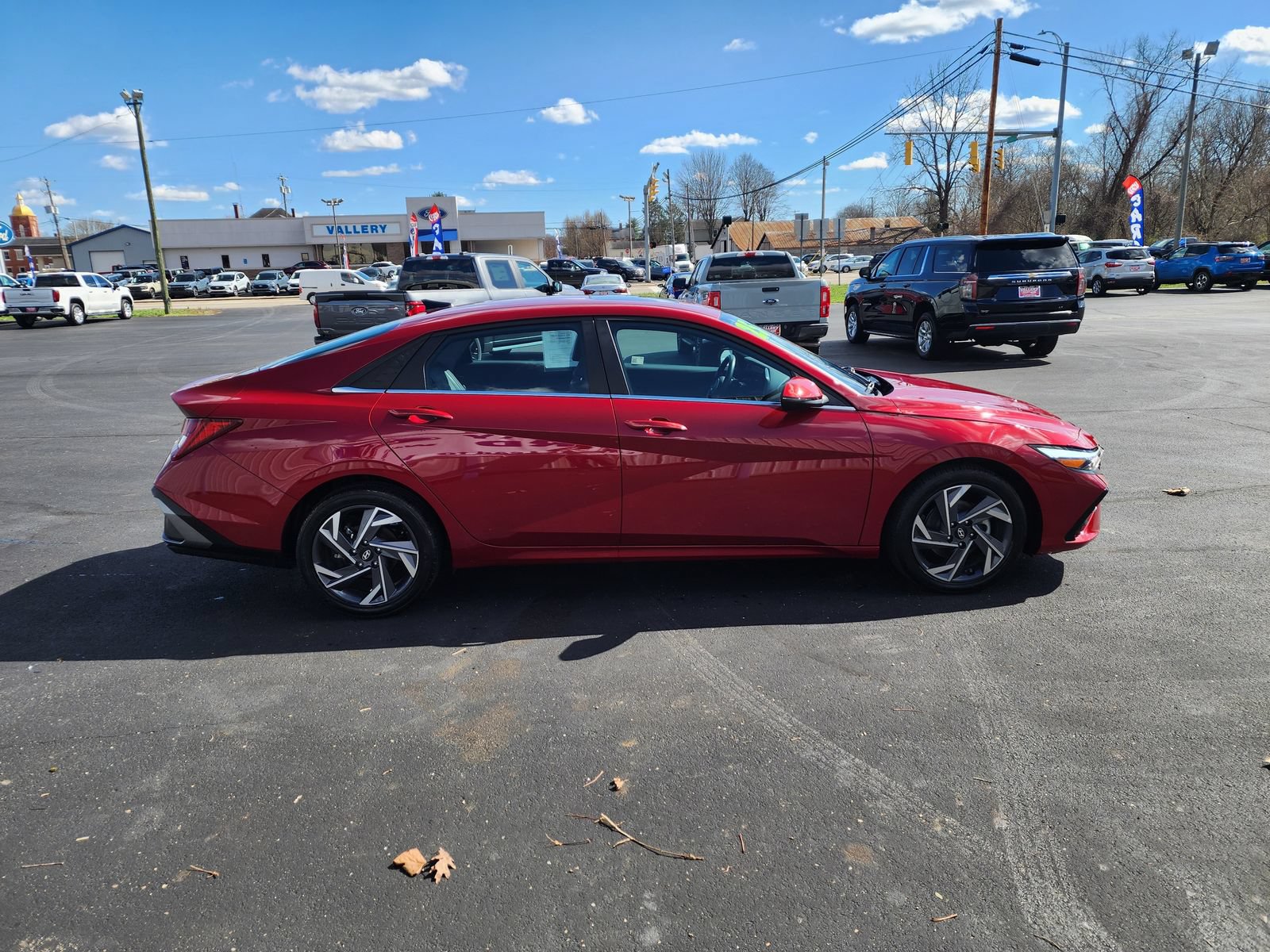 Used 2025 Hyundai Elantra Limited FWD image 6