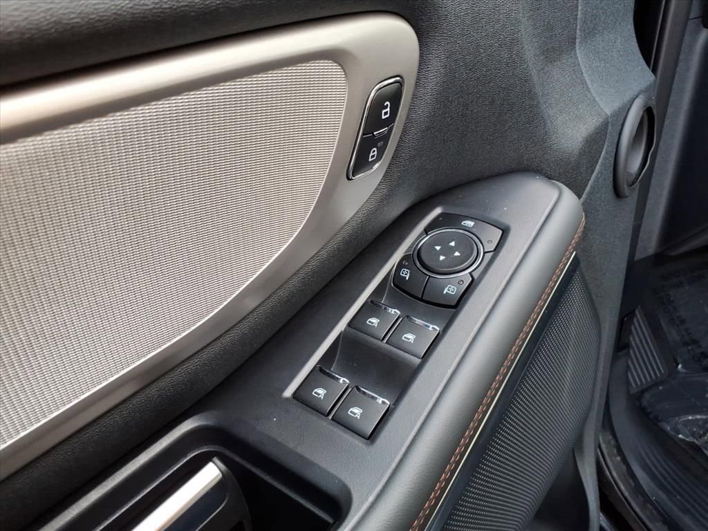 Certified 2025 Ford Expedition Max Active image 15