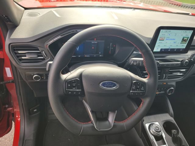 Certified 2025 Ford Escape ST-Line image 30