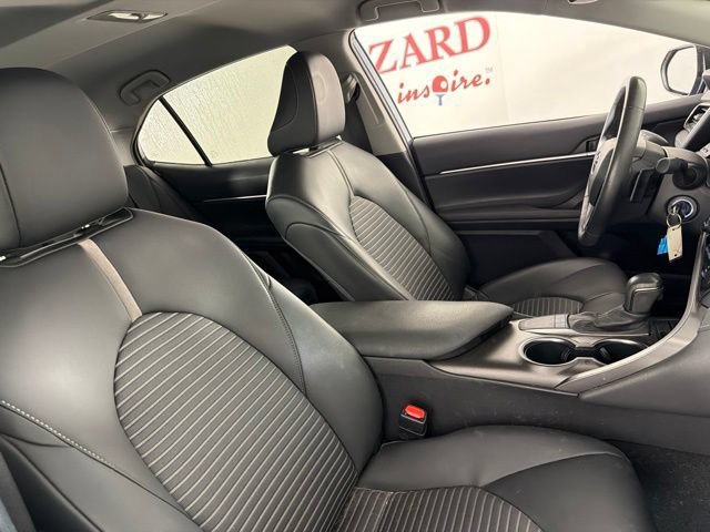 Used 2024 Toyota Camry SE FWD image 16