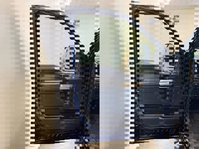 Certified 2022 Ford F250 Lariat w/ Lariat Ultimate Package image 15