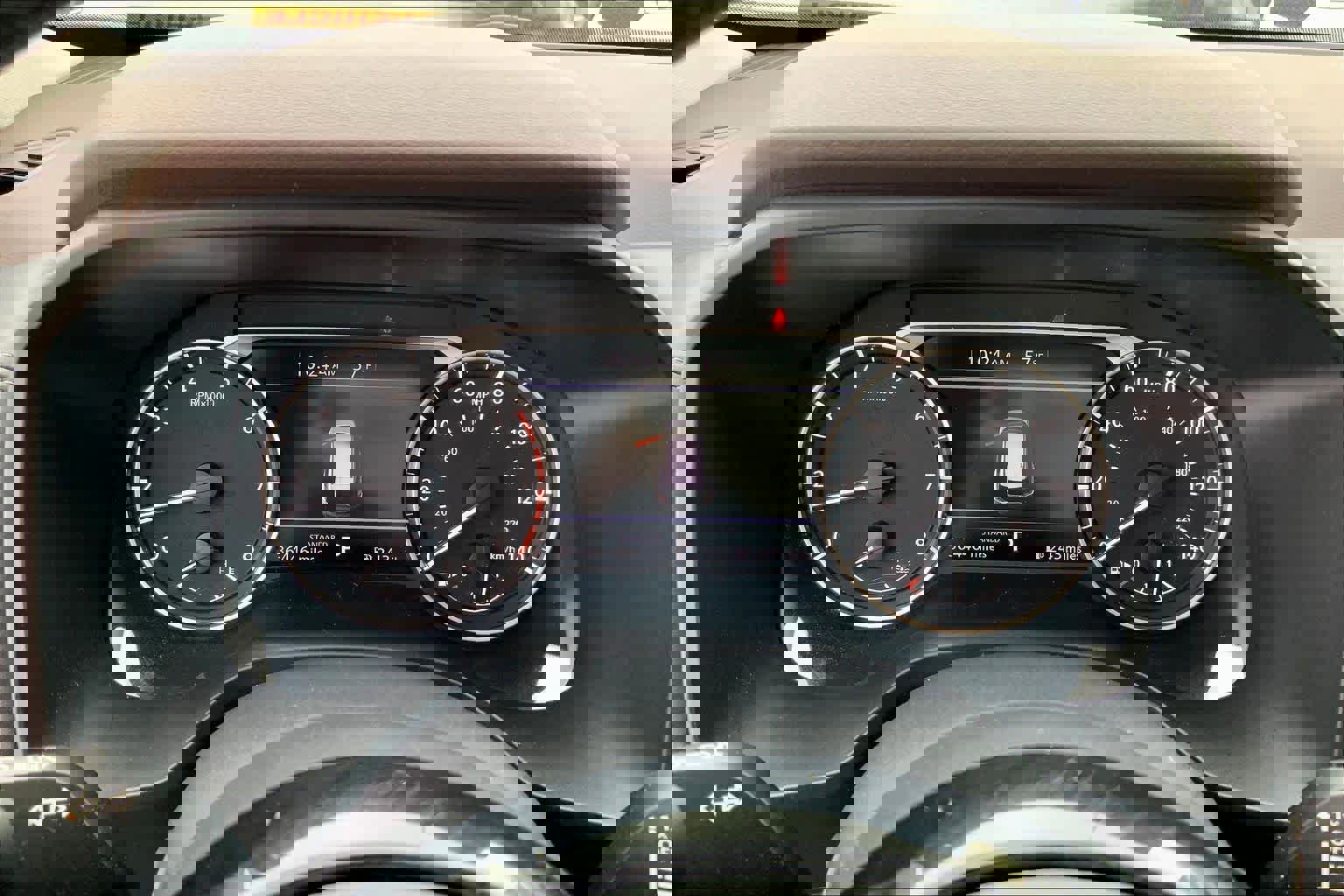 Used 2023 Nissan Rogue SL image 25