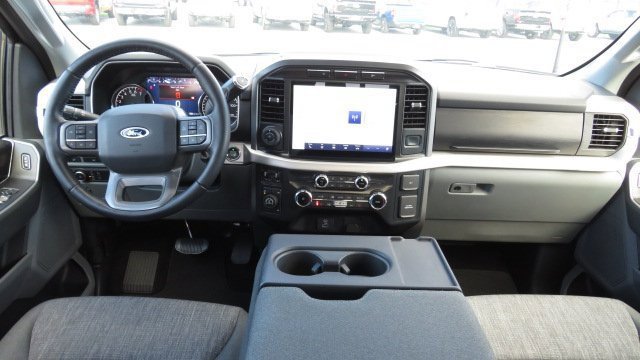 Certified 2022 Ford F150 XLT w/ Equipment Group 302A High image 9