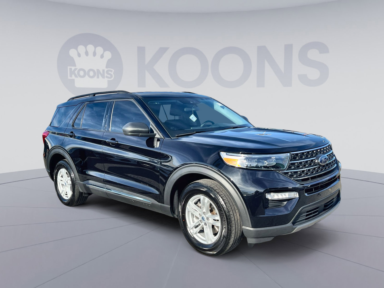 Certified 2023 Ford Explorer XLT w/ Equipment Group 202A image 10