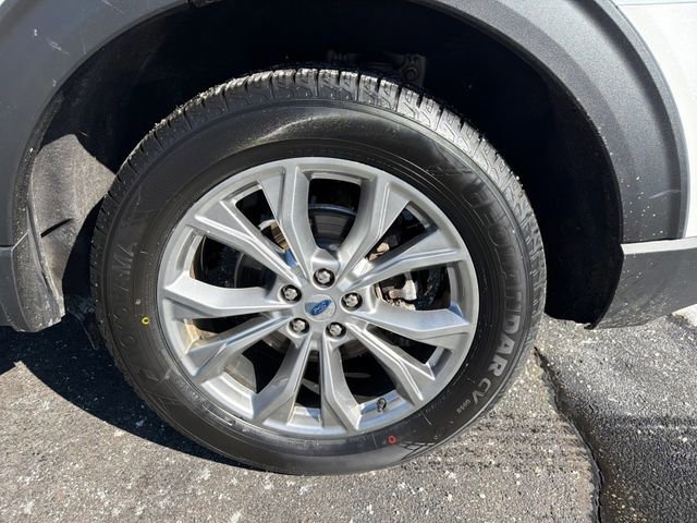 Certified 2024 Ford Explorer Limited w/ Limited Technology Package image 15