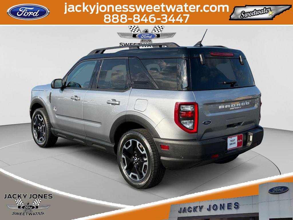Certified 2023 Ford Bronco Sport Outer Banks w/ Tech Package AWD/4WD image 3
