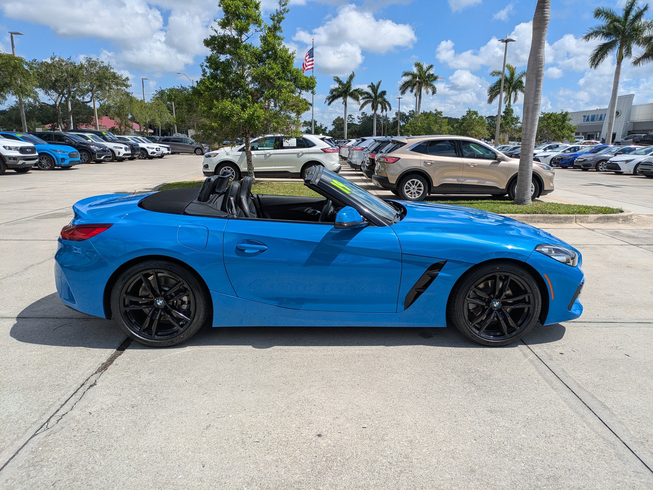 Used 2019 BMW Z4 sDrive30i w/ M Sport Package RWD image 3