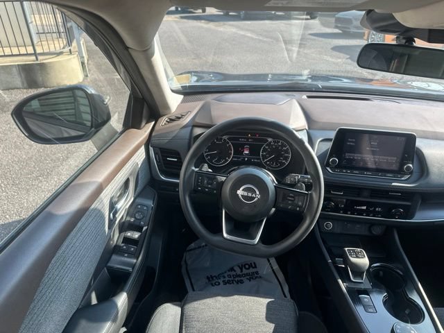 Used 2023 Nissan Rogue SV AWD/4WD image 28