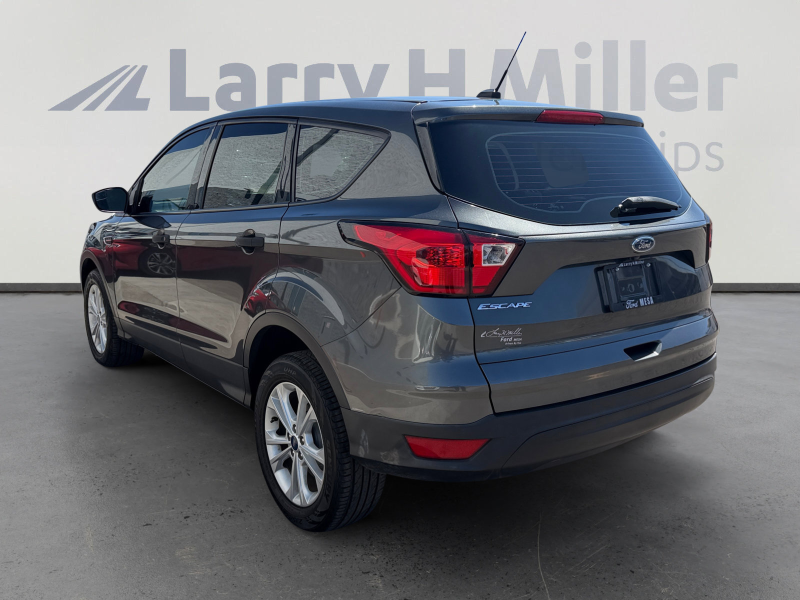 Certified 2019 Ford Escape S FWD image 3