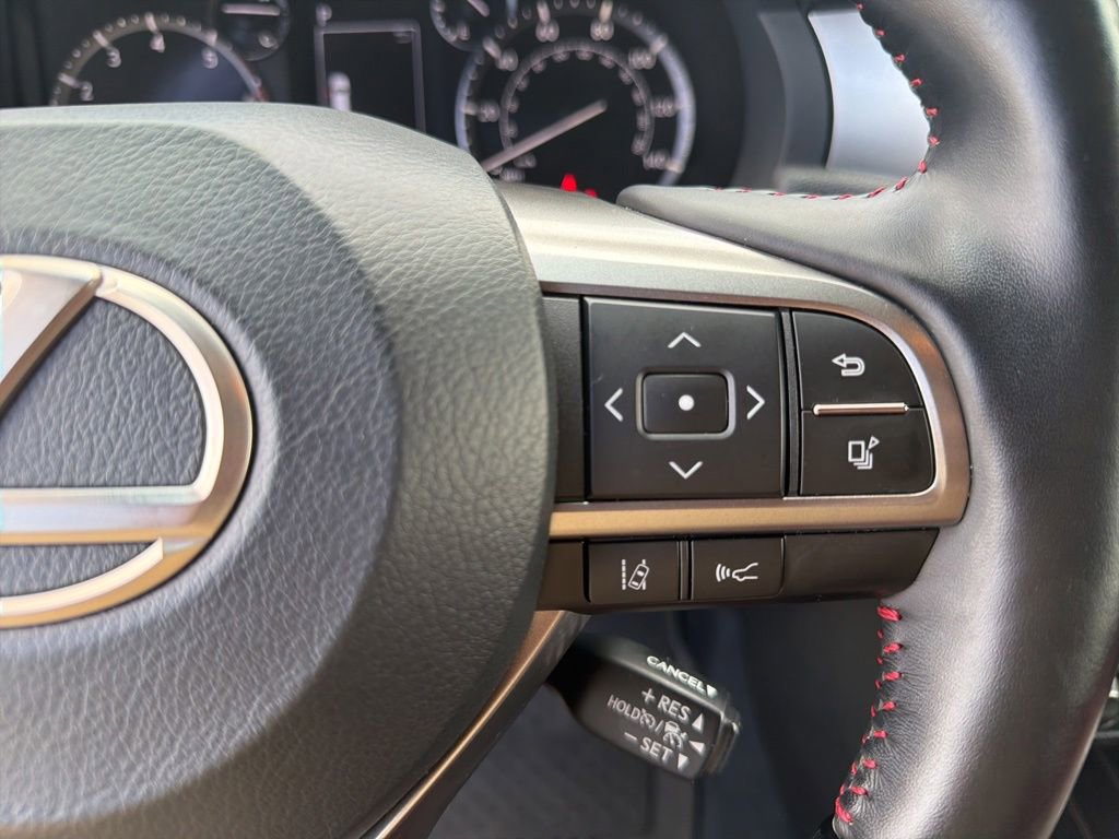 Used 2023 Lexus GX 460 Premium w/ Accessory Package AWD/4WD image 26