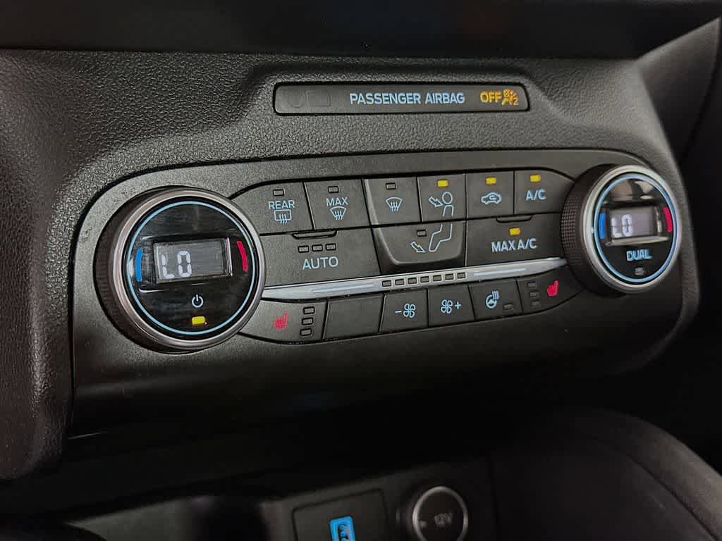 Certified 2020 Ford Escape Titanium AWD/4WD image 18